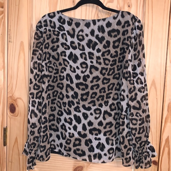 Animal Print Long Sleeve Top - Picture 2 of 5